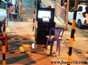 bao ve chung cu viet sing bi chem lia tay