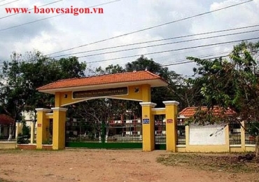 bao ve truong hoc chet bat thuong