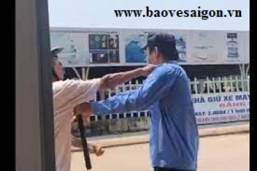 bao ve xo xat voi nguoi nha benh nhan khi nhac nho deo khau trang