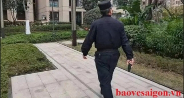 cu lot xac tu bao ve  va man kich giam doc tai chinh khien nhieu nguoi sap bay