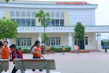 luong duoi 2 trieu bao ve ngoai 50 tuoi thi truong hoc co duoc bao dam an toan