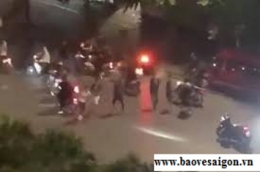 nhan vien bao ve no sung khi mau thuan