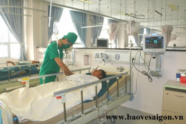 nhan vien bao ve tai benh vien tim mach an giang bi dam trong thuong