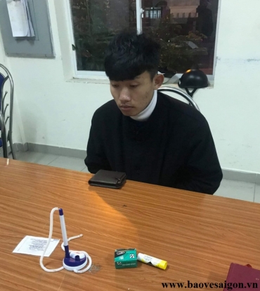 nhan vien bao ve trom 50 trieu cua hang tra no